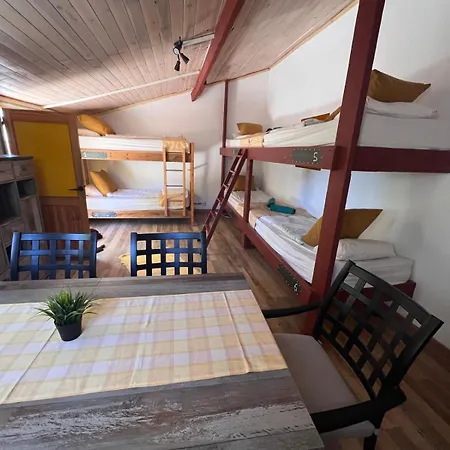 호스텔 Mountain Hostel&house La Isa By Rose 테헤다