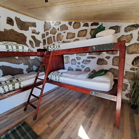 호스텔 Mountain Hostel&house La Isa By Rose 테헤다