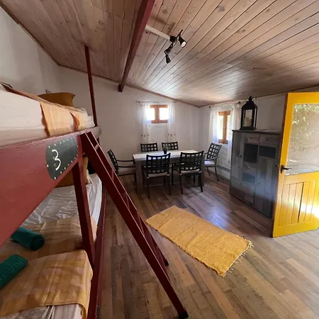 Mountain Hostel&house La Isa By Rose Vandrarhem *